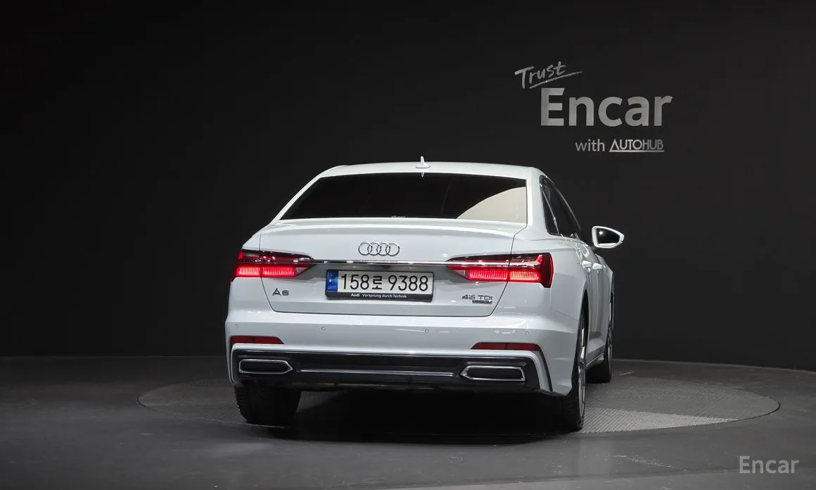 Фото 4 - Audi A6