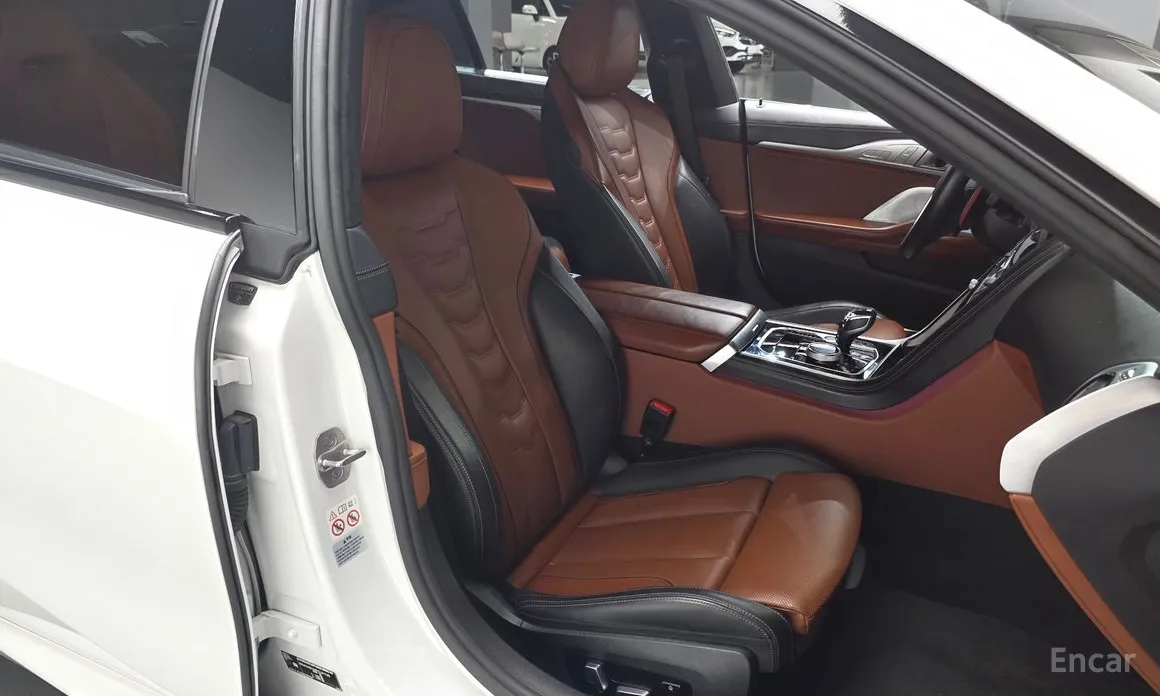 Фото 10 - BMW 8 Series