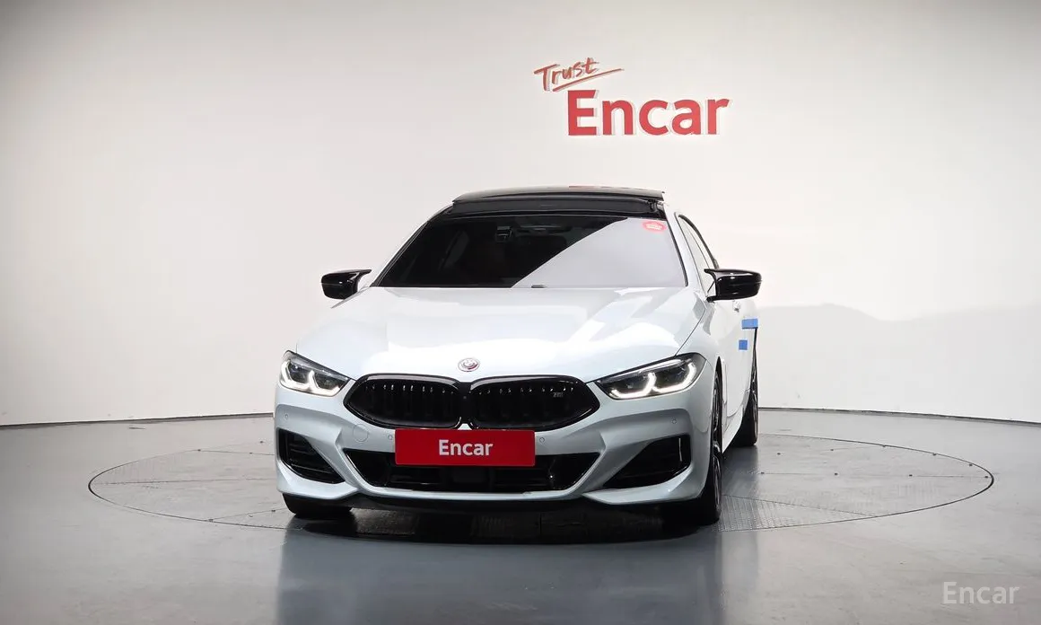Фото 3 - BMW 8 Series