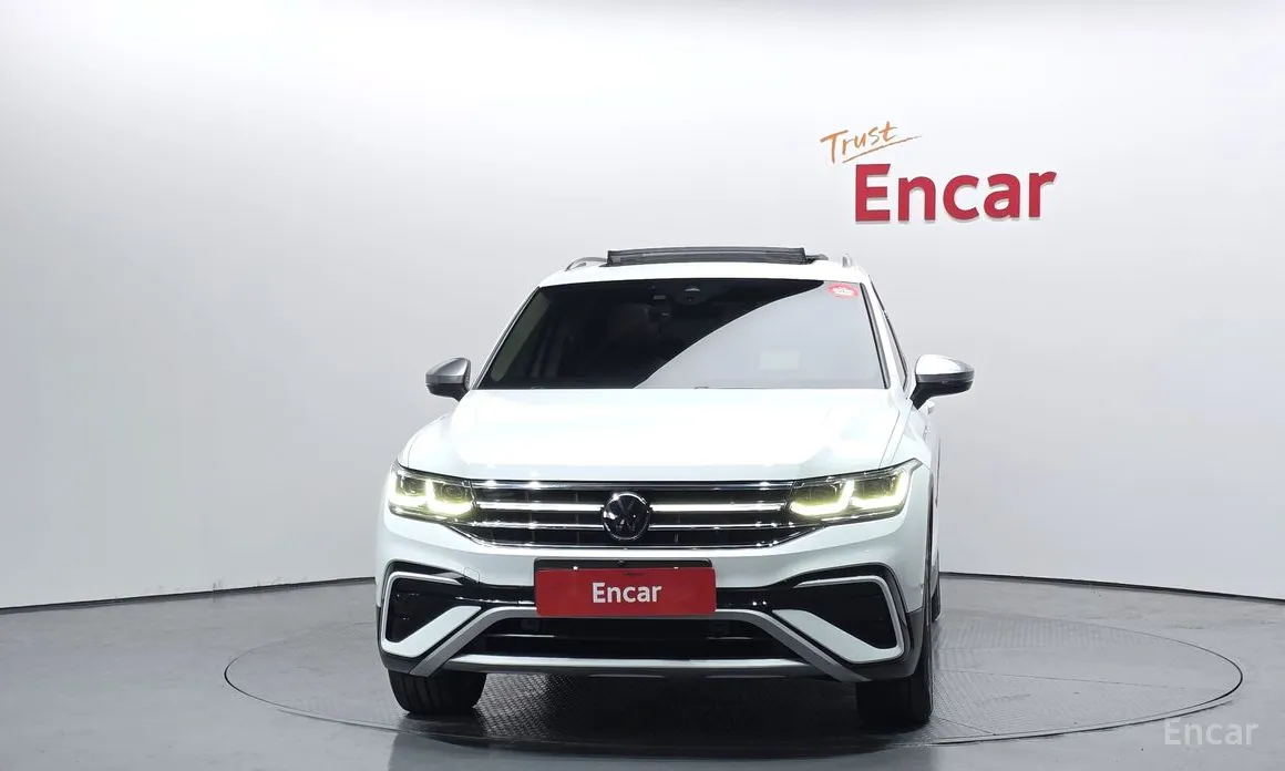 Фото 3 - Volkswagen Tiguan