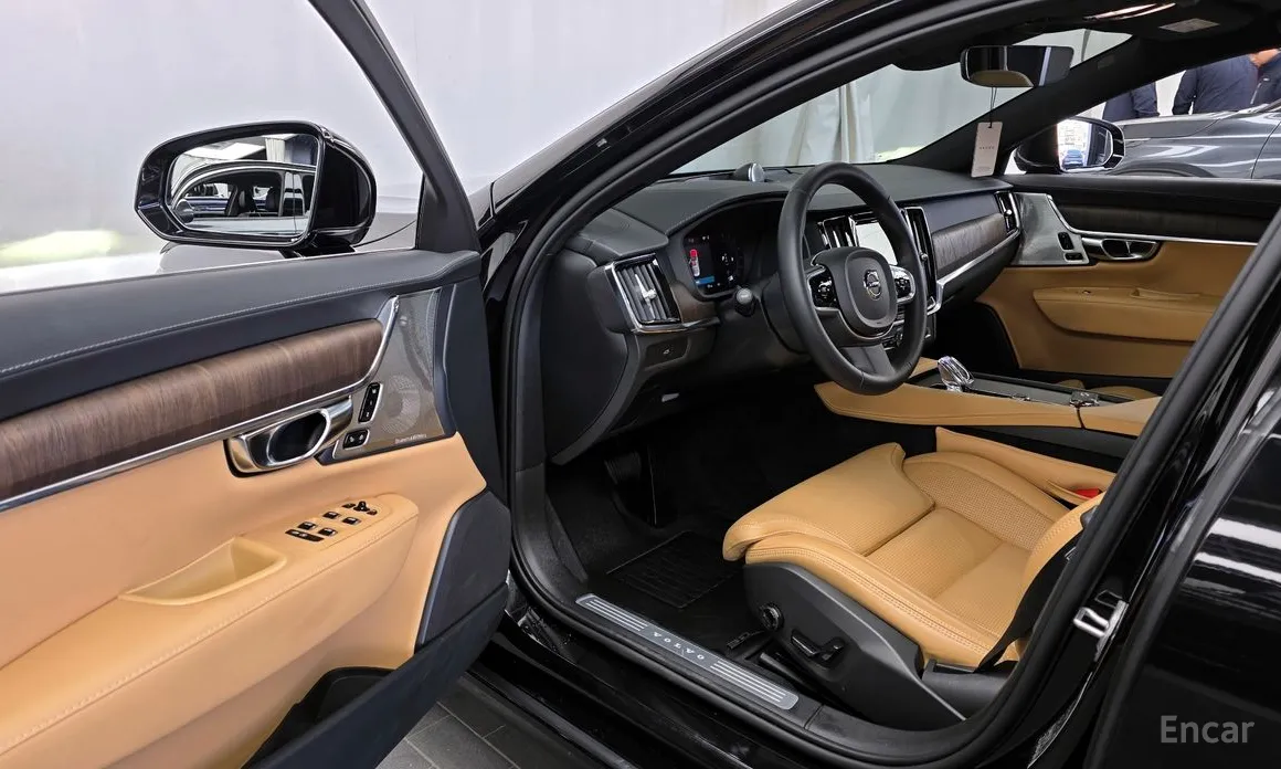 Фото 8 - Volvo S90