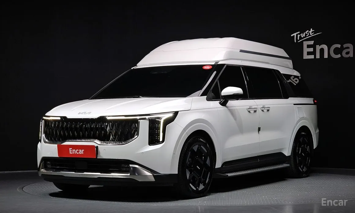 Фото 1 - Kia Carnival