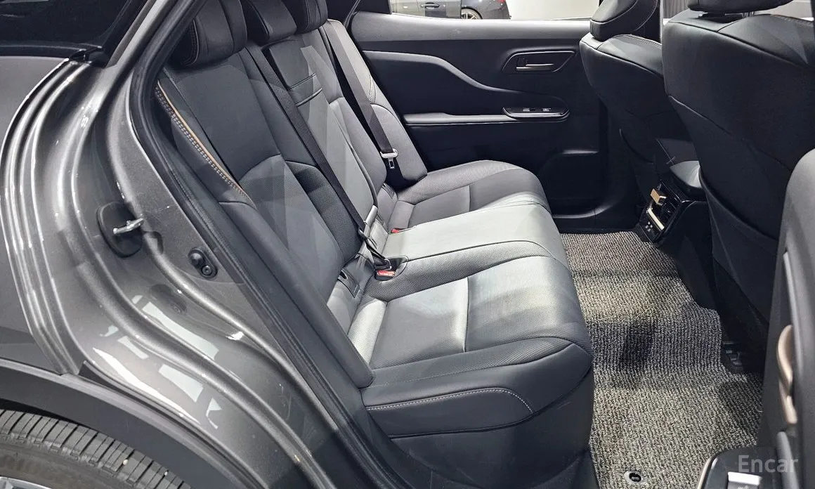 Фото 12 - Toyota Crown