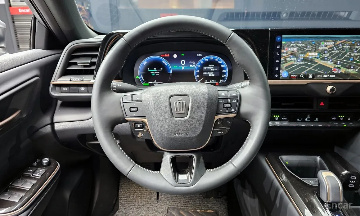 Фото 13 - Toyota Crown