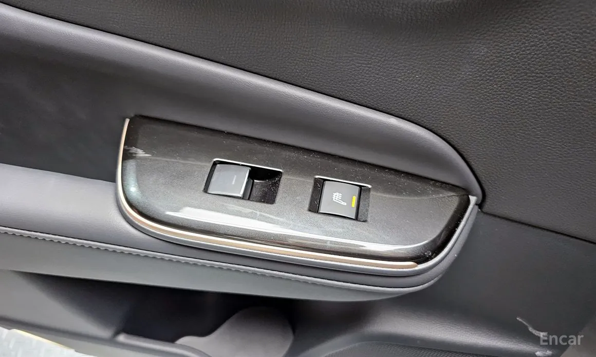 Фото 17 - Toyota Crown