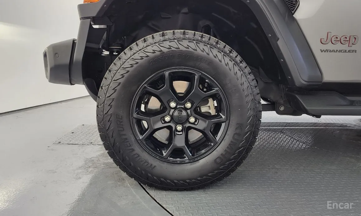 Фото 5 - Jeep Wrangler