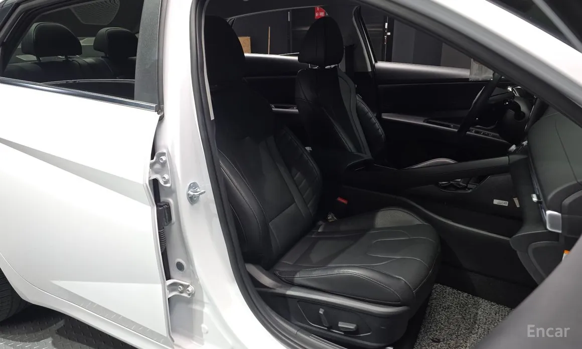 Фото 10 - Hyundai Avante