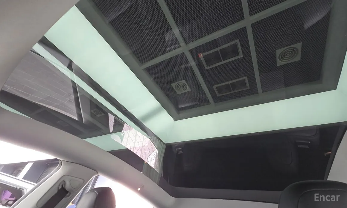 Фото 18 - Tesla Model Y