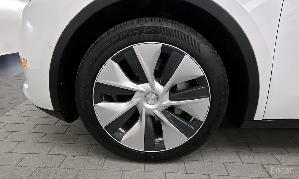 Фото 5 - Tesla Model Y