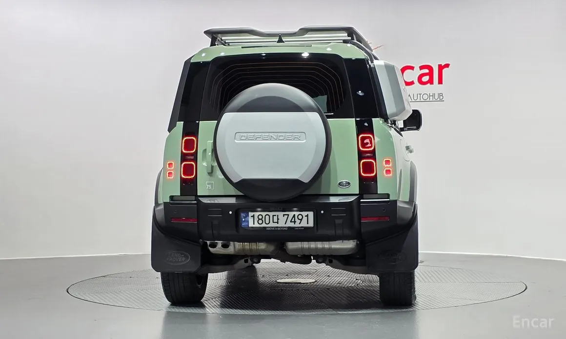 Фото 4 - Land Rover Defender