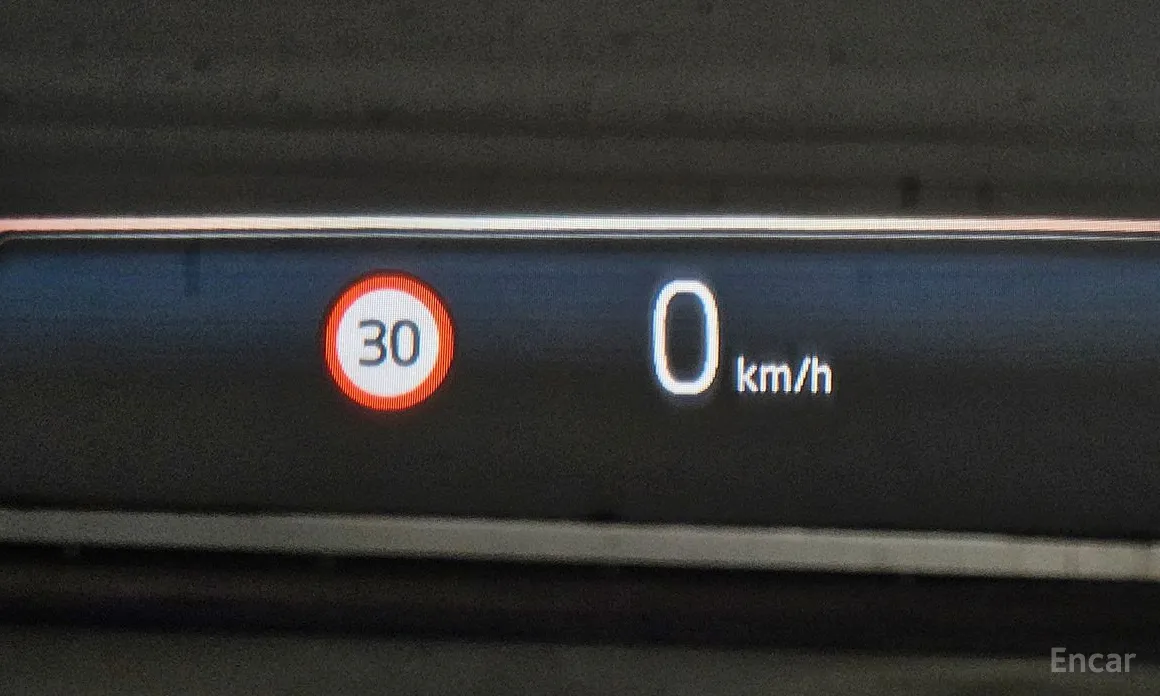 Фото 19 - BMW 7 Series