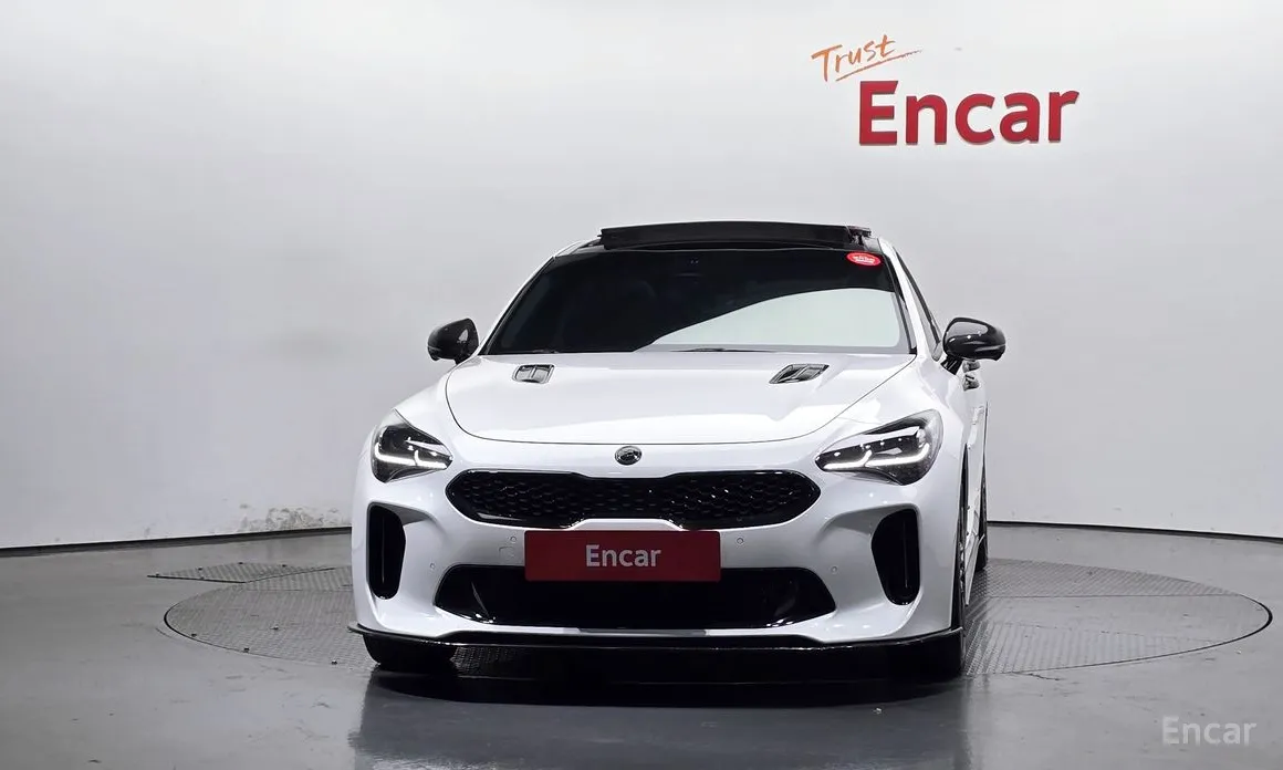 Фото 3 - Kia Stinger