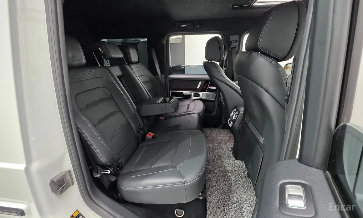 Фото 19 - Mercedes-Benz G-Class