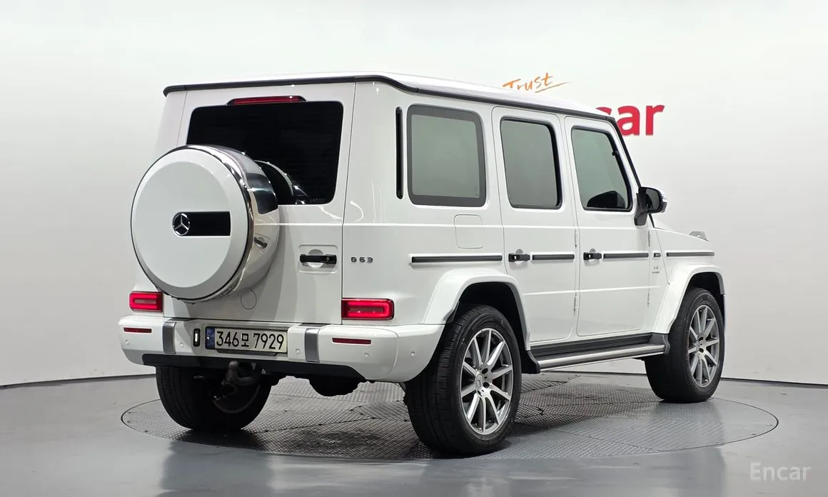 Фото 2 - Mercedes-Benz G-Class