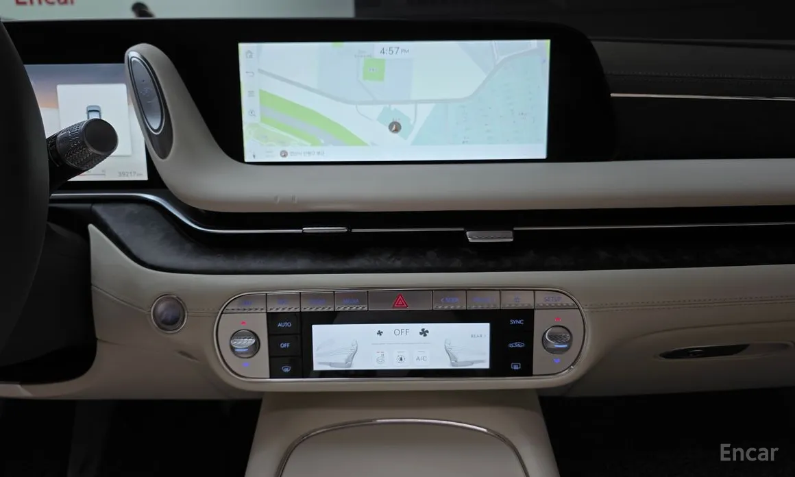 Фото 16 - Genesis G90