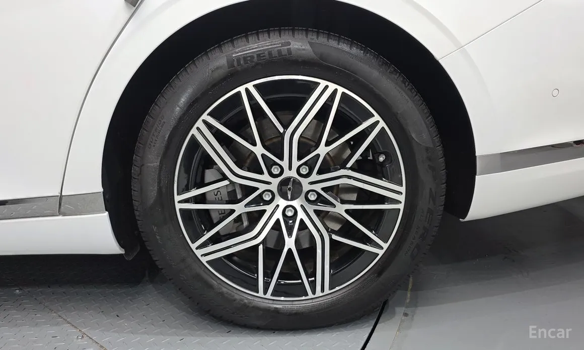 Фото 5 - Genesis G90