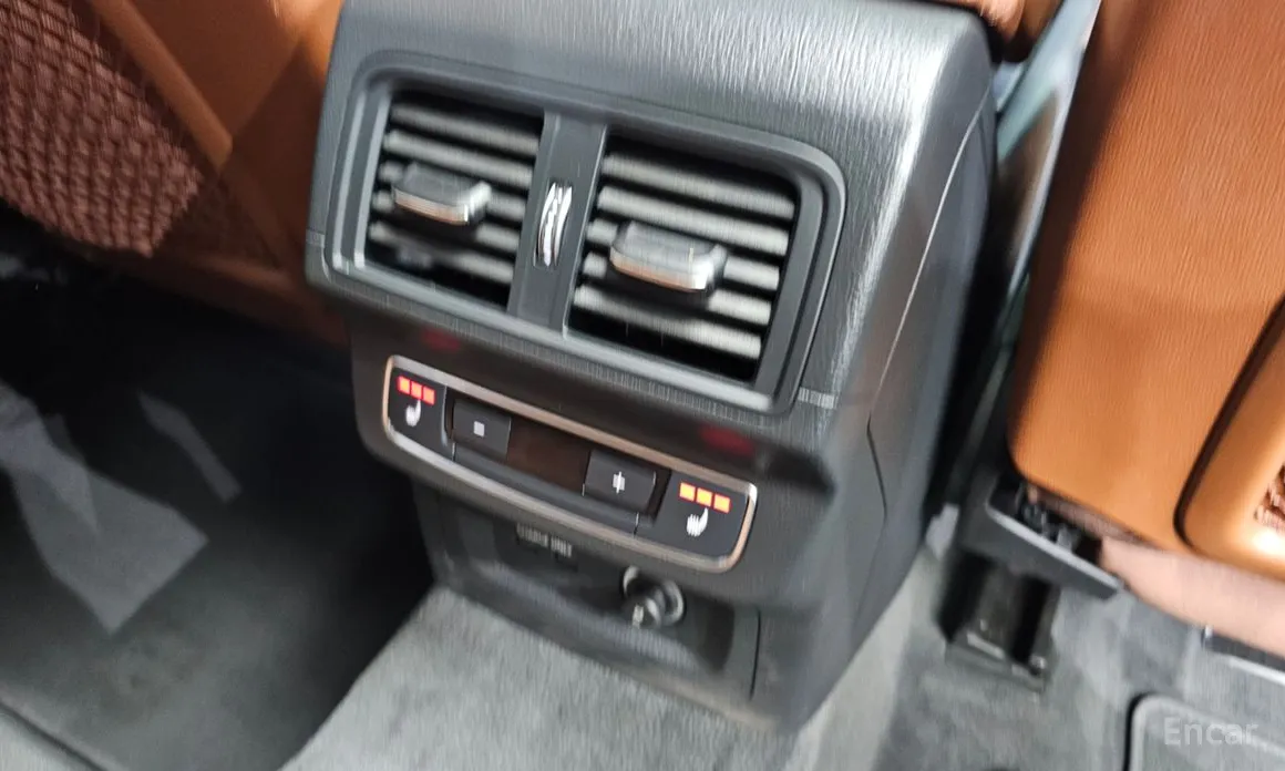 Фото 19 - Audi Q5