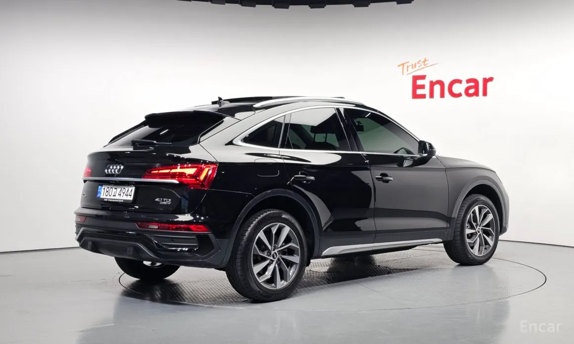 Фото 2 - Audi Q5