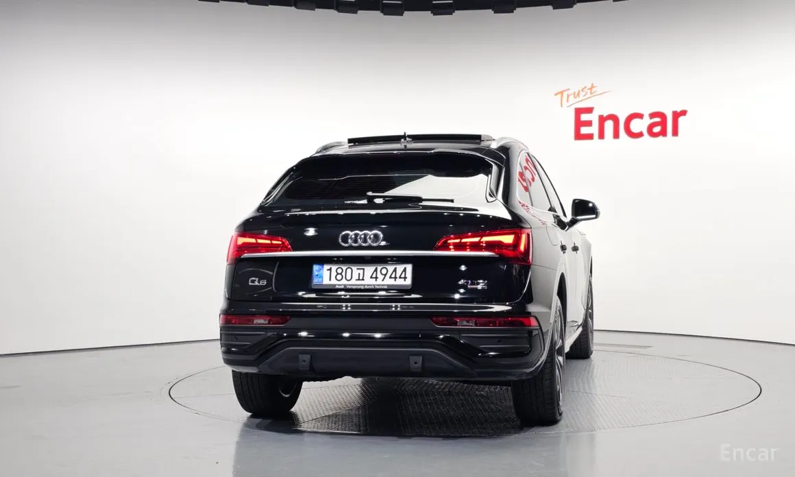 Фото 4 - Audi Q5