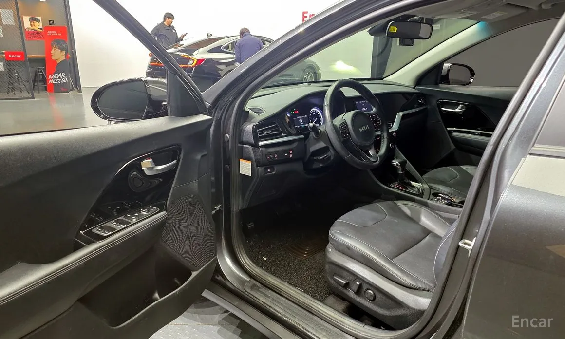 Фото 10 - Kia Niro