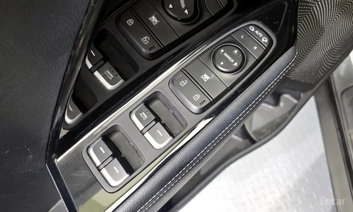 Фото 14 - Kia Niro