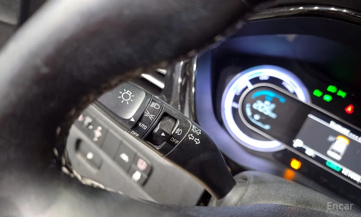 Фото 16 - Kia Niro