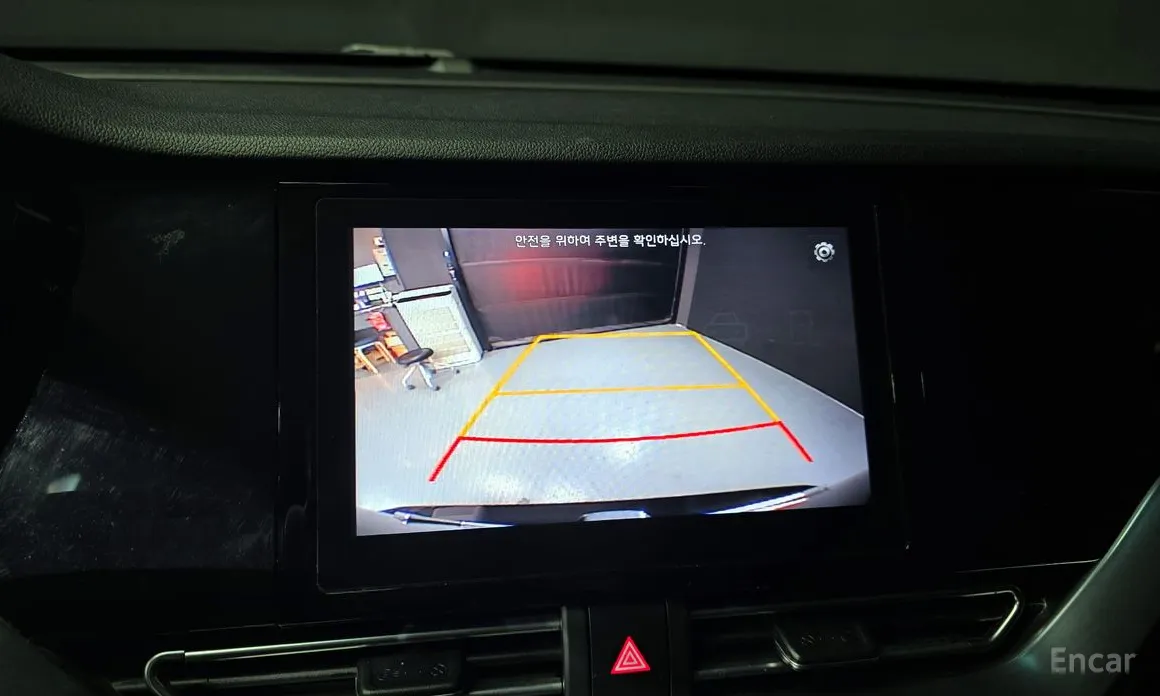 Фото 17 - Kia Niro