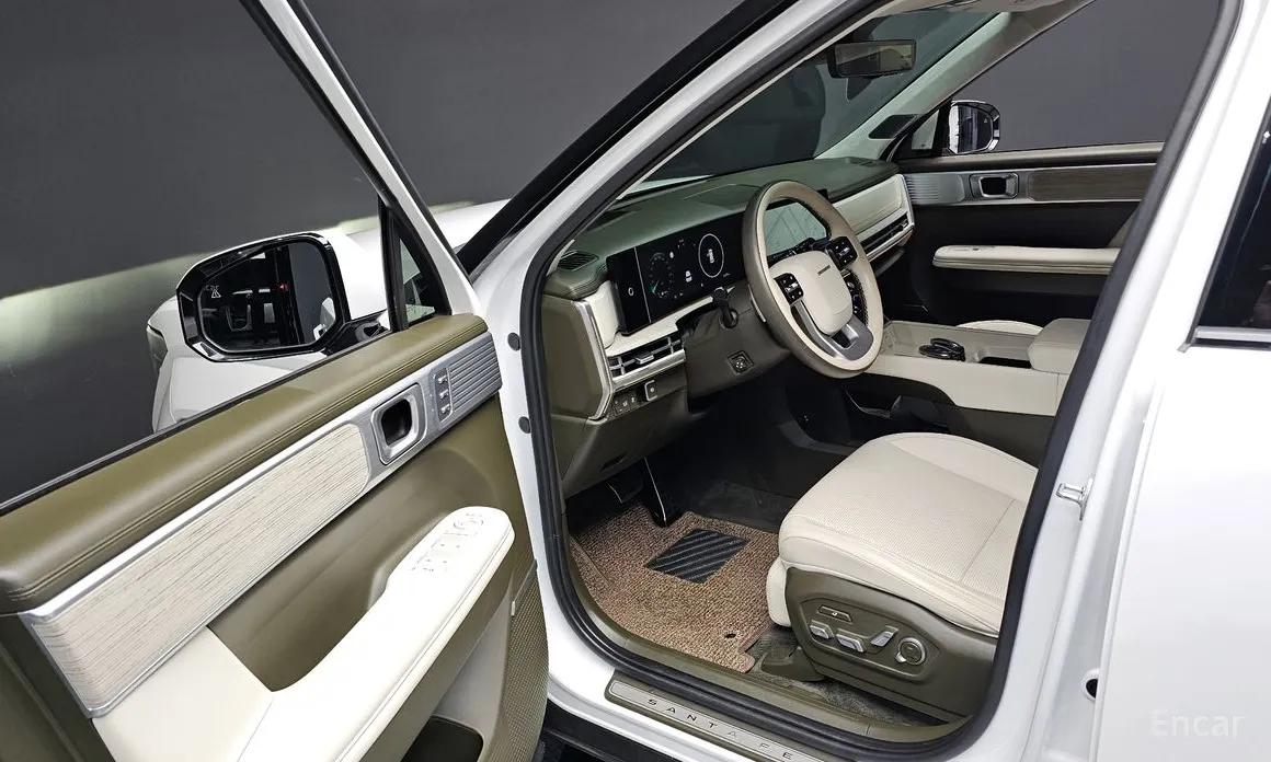 Фото 10 - Hyundai Santa Fe