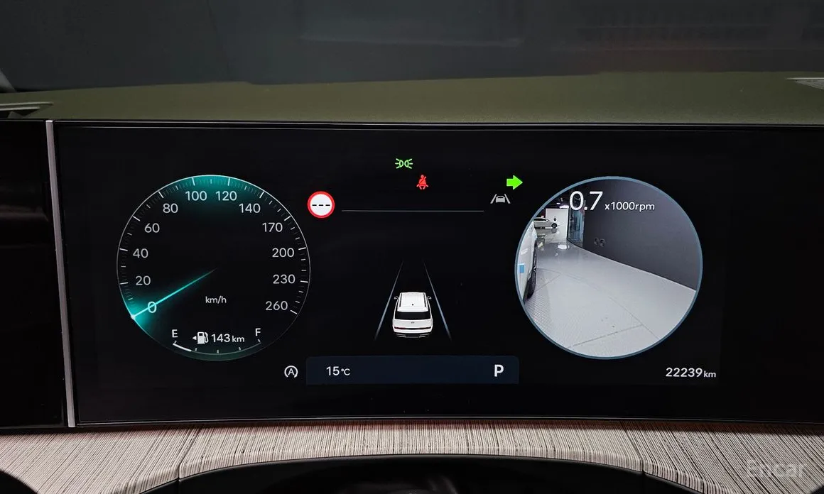 Фото 8 - Hyundai Santa Fe