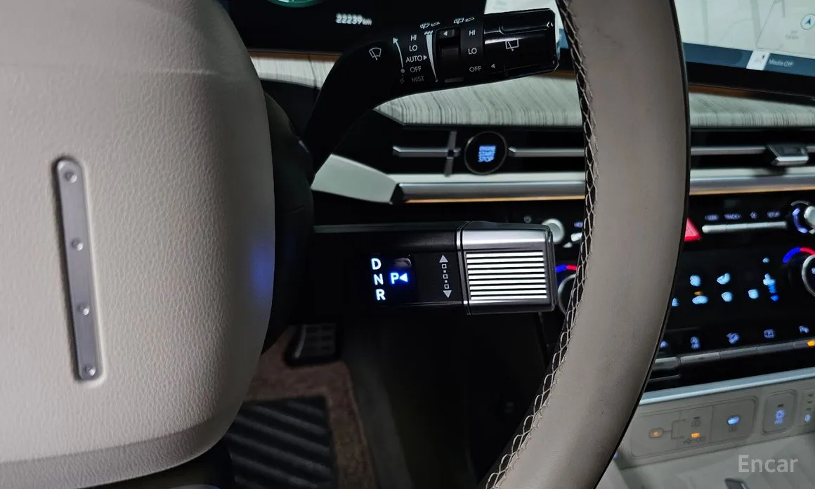 Фото 9 - Hyundai Santa Fe