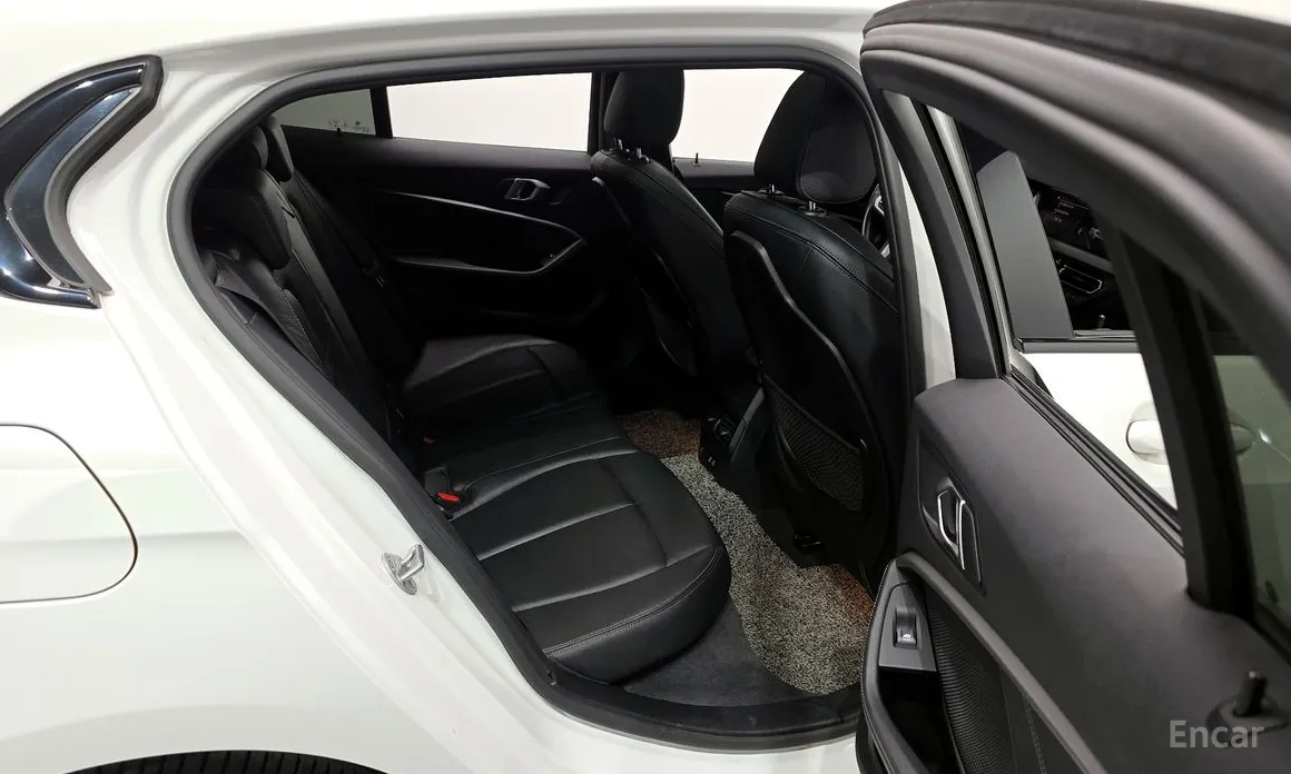 Фото 12 - BMW 1 Series