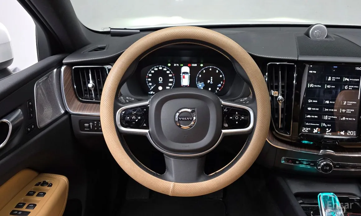 Фото 13 - Volvo XC60