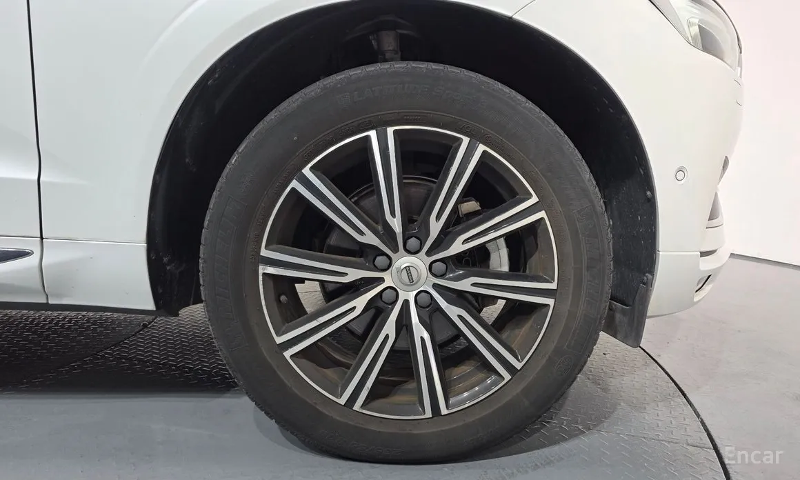 Фото 5 - Volvo XC60