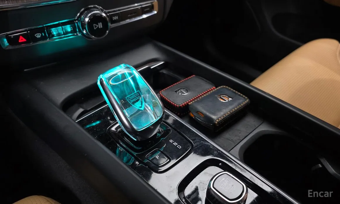 Фото 9 - Volvo XC60