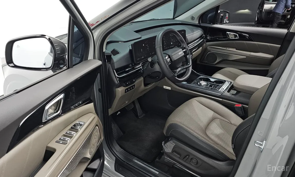 Фото 11 - Kia Carnival