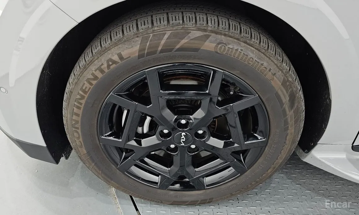 Фото 5 - Kia Carnival