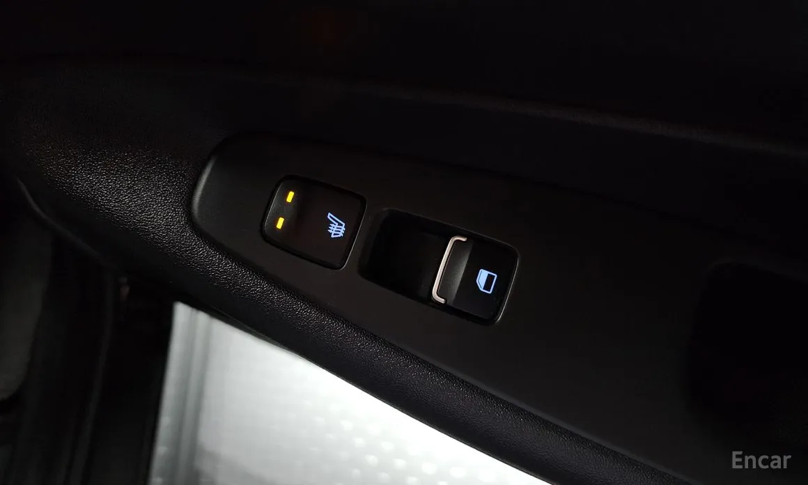 Фото 18 - Hyundai Santa Fe