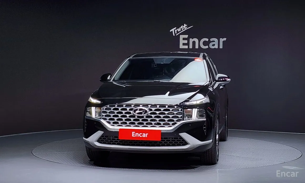 Фото 3 - Hyundai Santa Fe