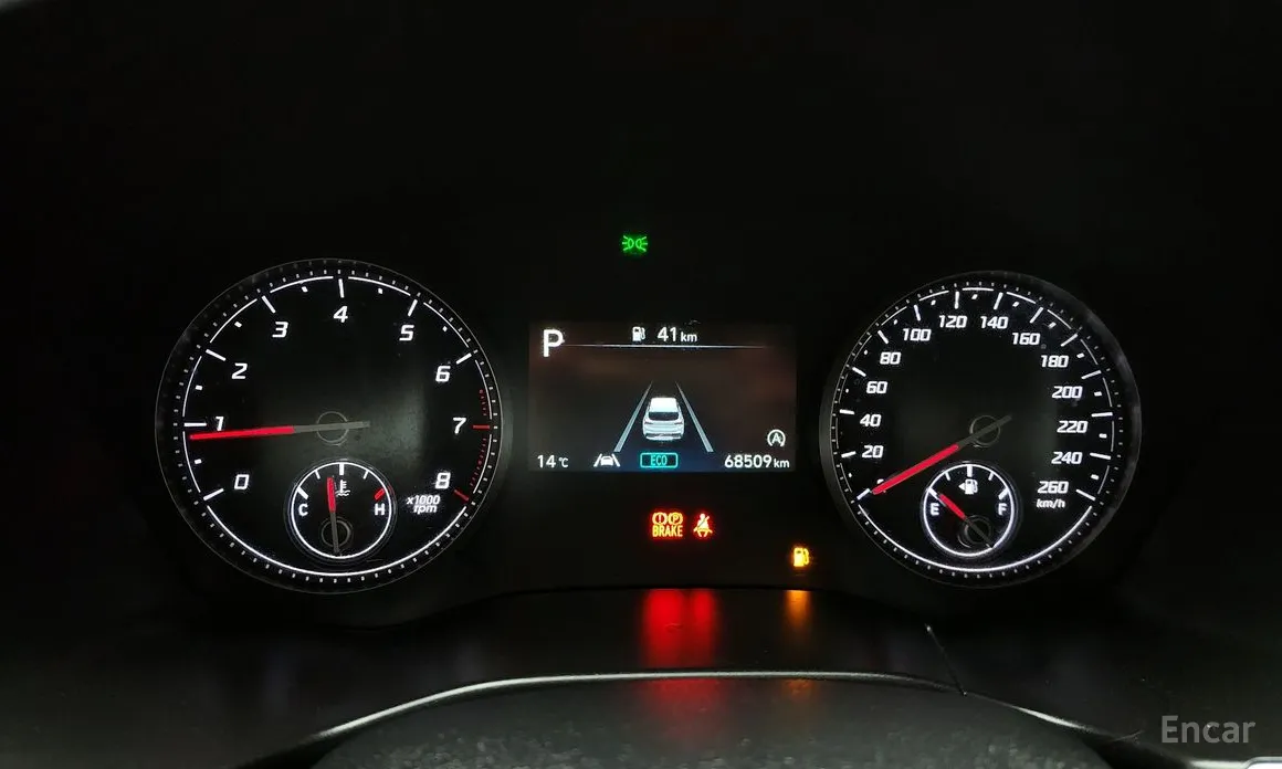 Фото 8 - Hyundai Santa Fe