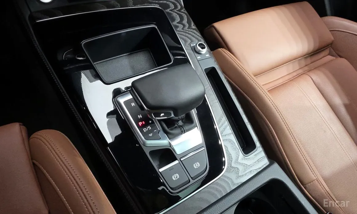 Фото 9 - Audi Q5