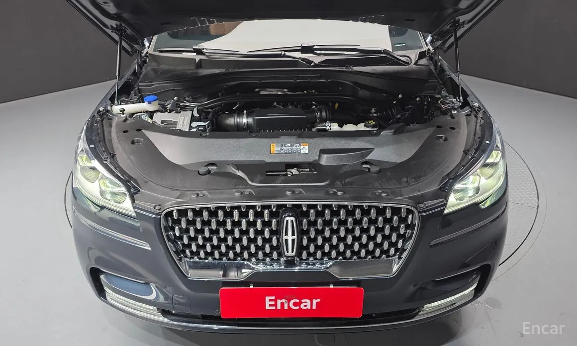 Фото 6 - Lincoln Aviator