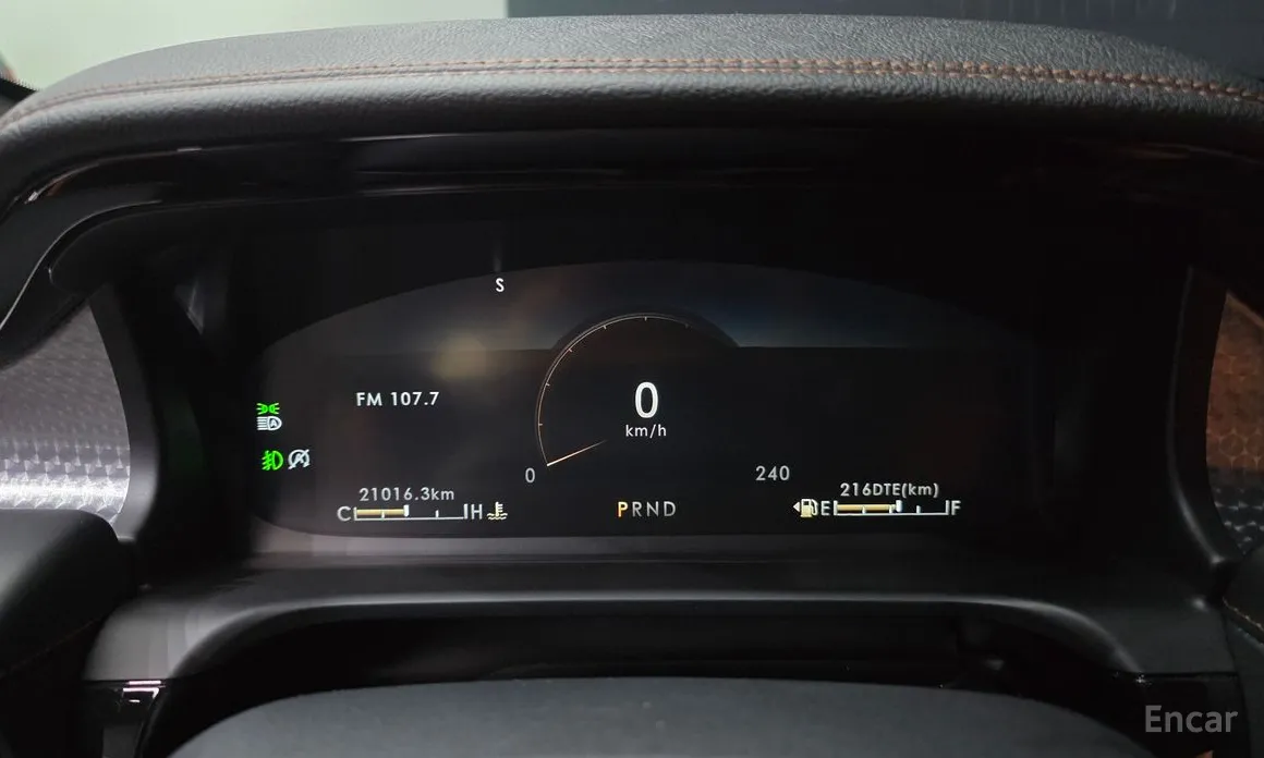 Фото 8 - Lincoln Aviator