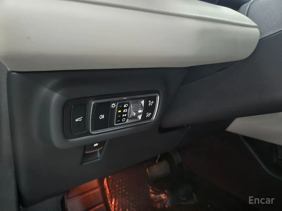 Фото 14 - Lincoln Nautilus