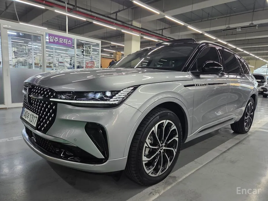 Фото 2 - Lincoln Nautilus