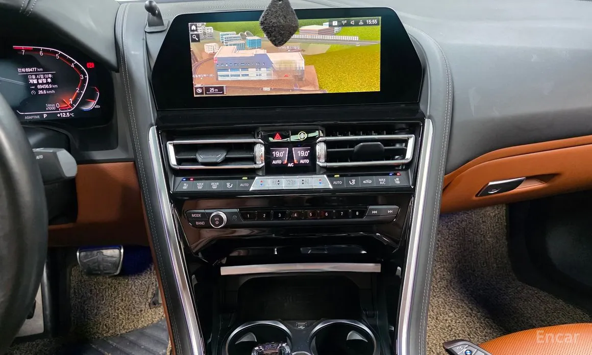 Фото 15 - BMW 8 Series