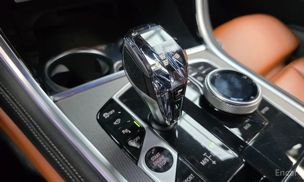 Фото 9 - BMW 8 Series