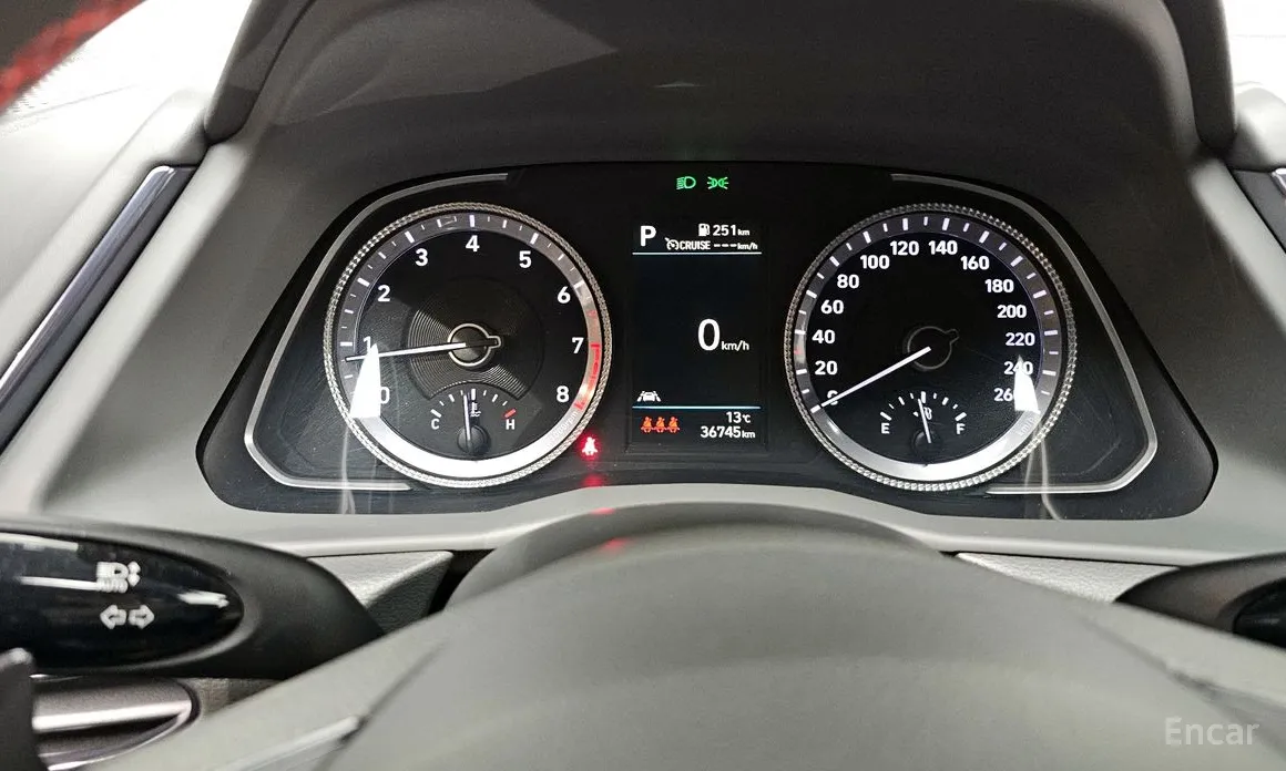 Фото 8 - Hyundai Sonata