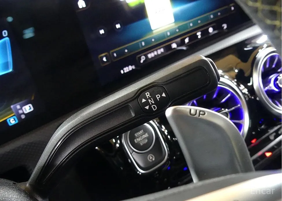 Фото 9 - Mercedes-Benz CLA-Class