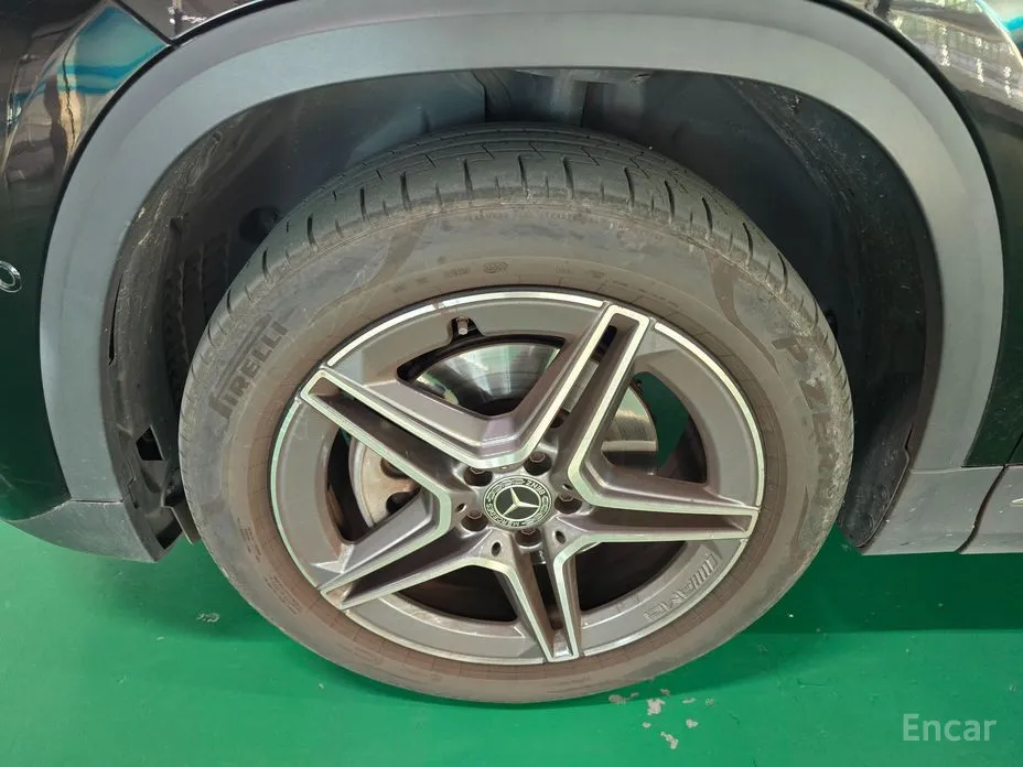 Фото 5 - Mercedes-Benz GLA-Class