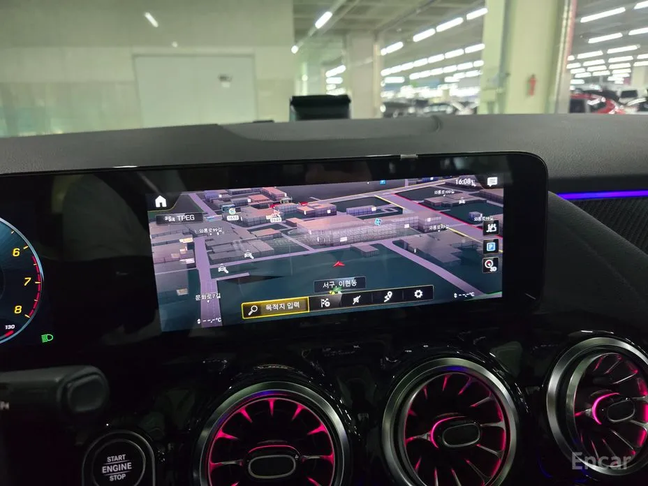 Фото 6 - Mercedes-Benz GLA-Class